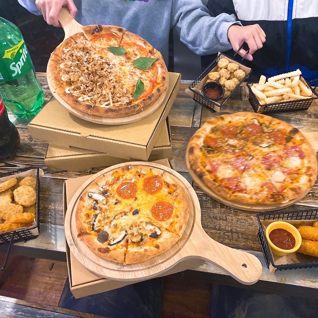 想想食堂 — 披薩｜火鍋｜漢堡｜丼飯《宵夜專賣店》 的照片