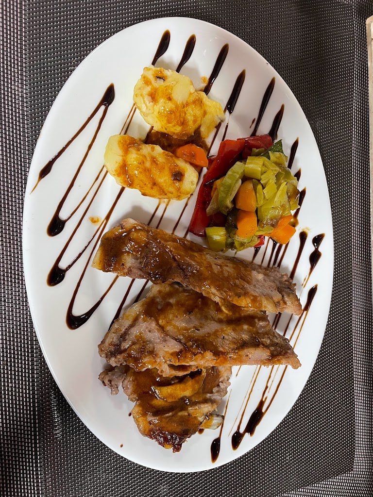 Bar calle de Los Gofiones — Comida y bebida