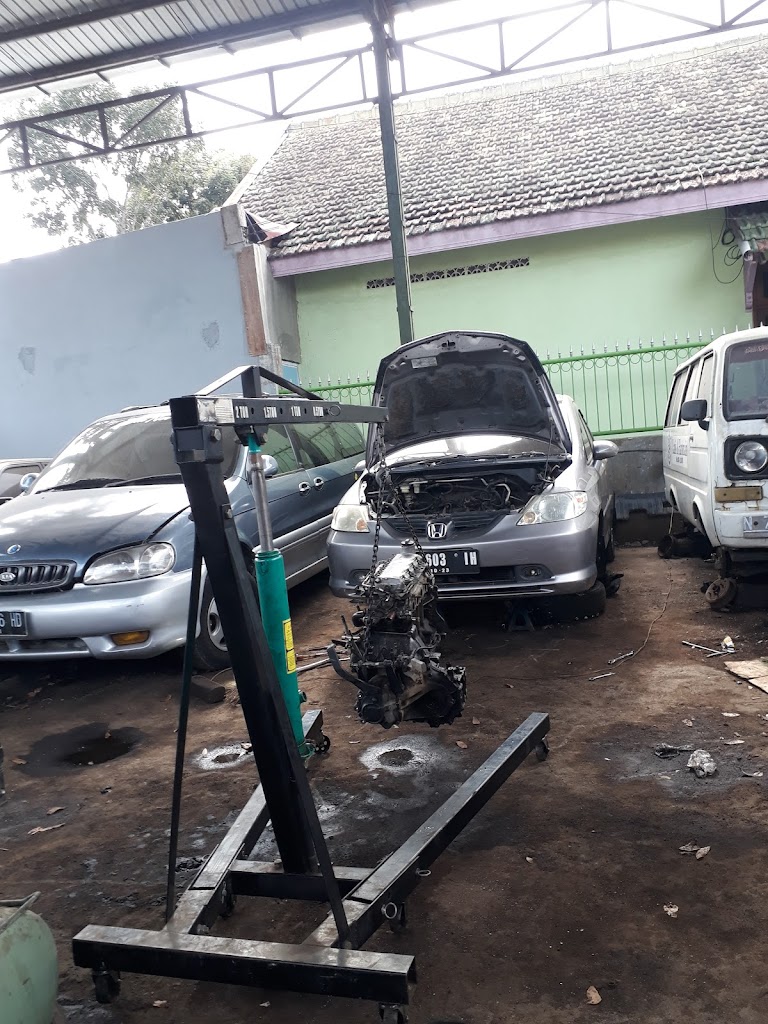 Bengkel Mobil "SUPRIT"
