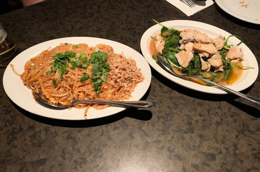 Pad thai