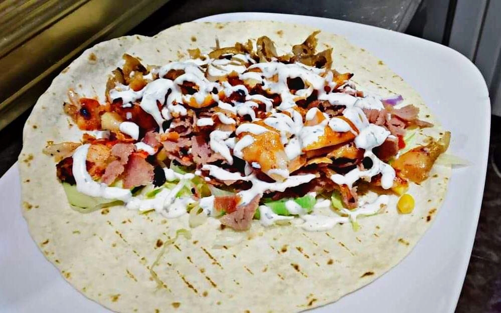 Harry Alex Kebab — Comida y bebida