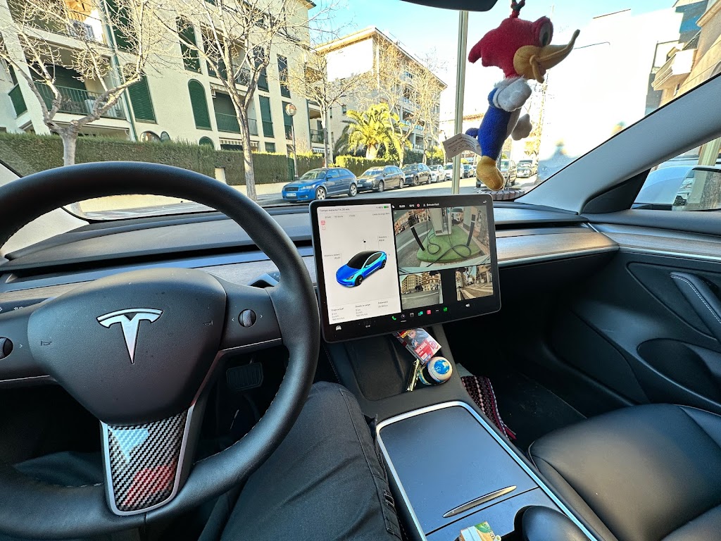 Etecnic Charging Station