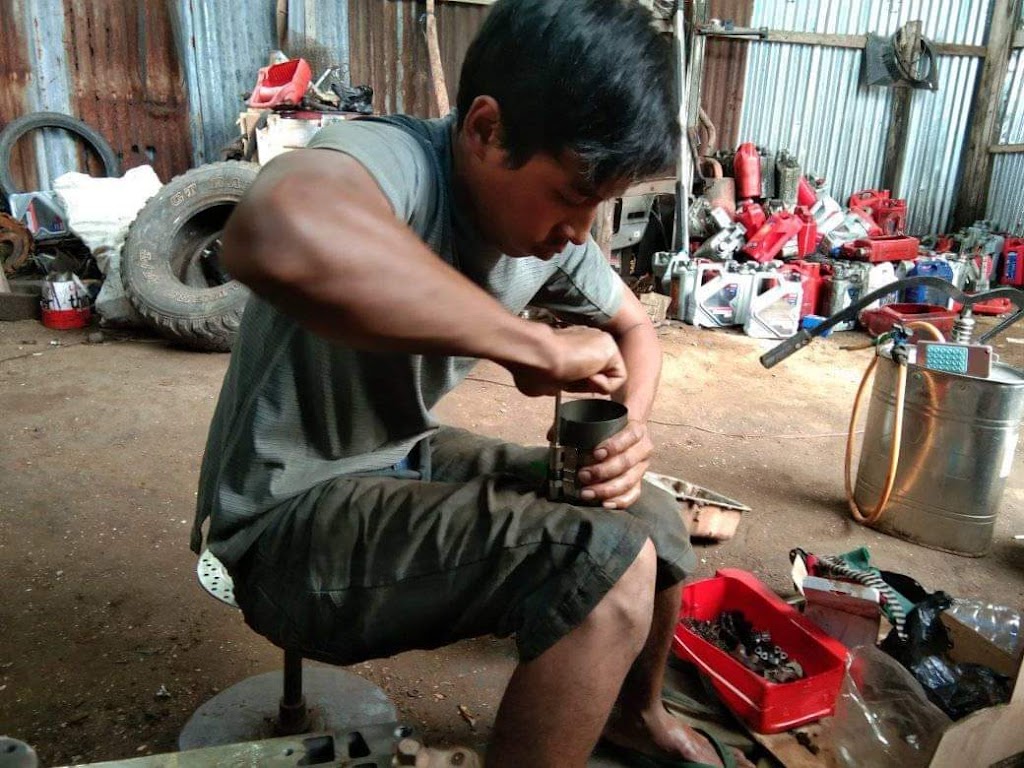 Bengkel mobil RANTAU MOTOR MERAUKE