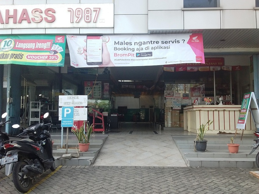DEALER & AHASS PT.PUTRA RINJANI III KERTOSONO