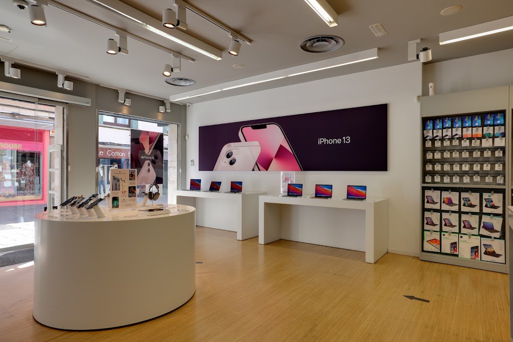 K-tuin Sant Cugat Apple Premium Reseller y Servicio Tecnico Oficial — Interior