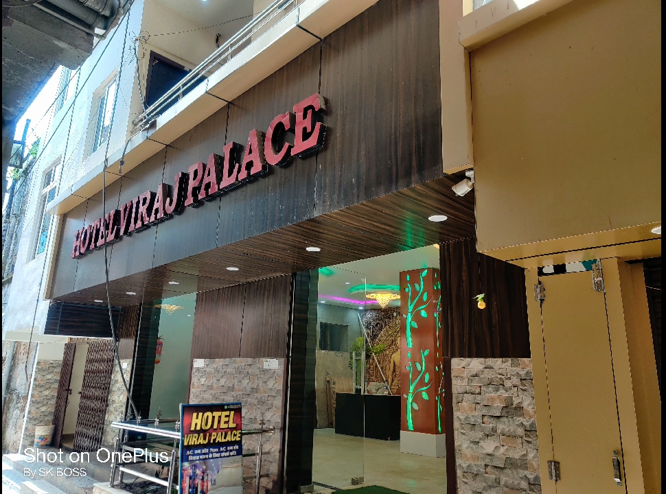Hotel Viraj Palace