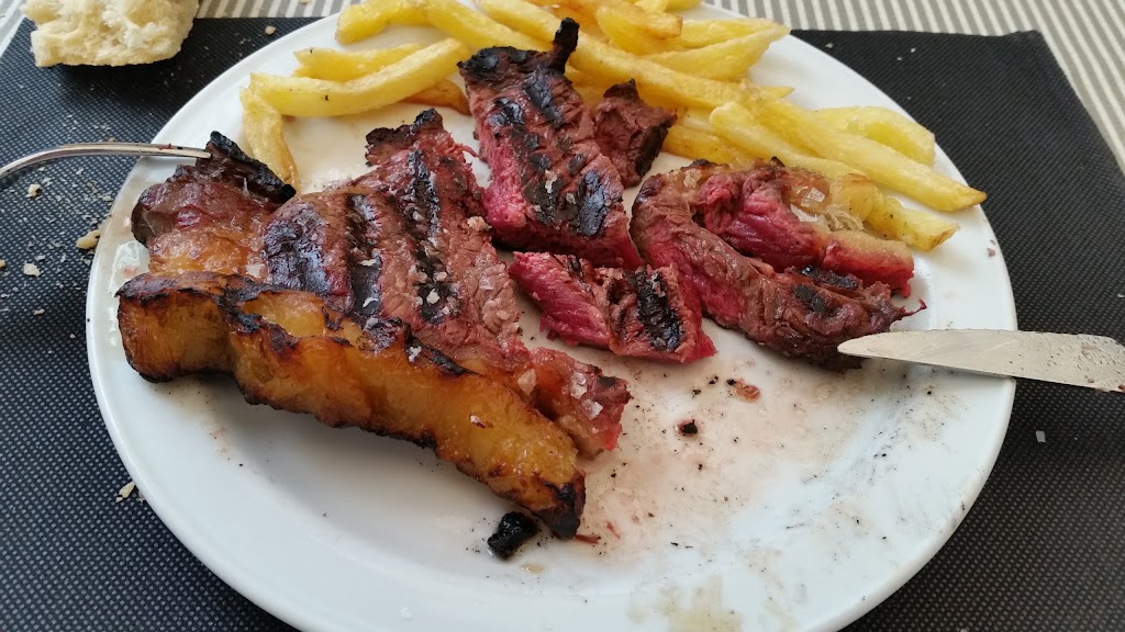 Restaurante La Cuba — Comida y bebida