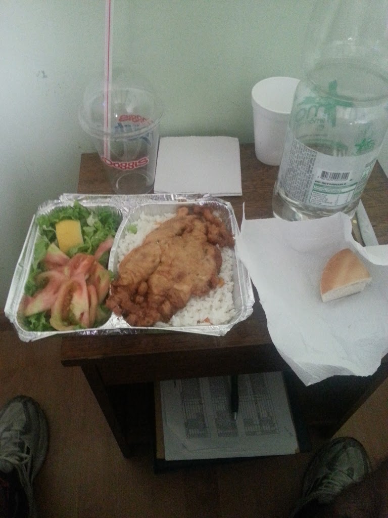 Comida y bebida