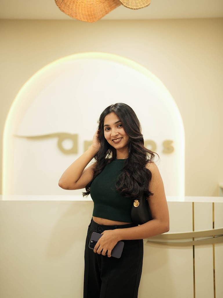 Amigos Unisex Makeup Studio Beauty Spa