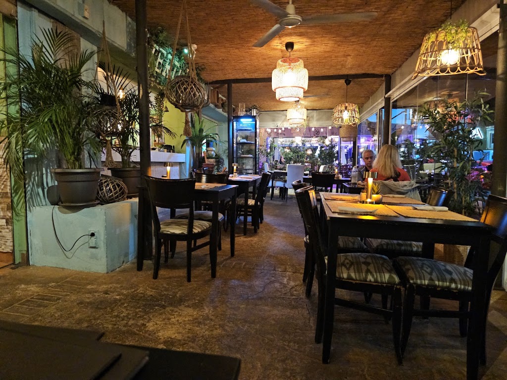 Mes tertulia — Ambiente