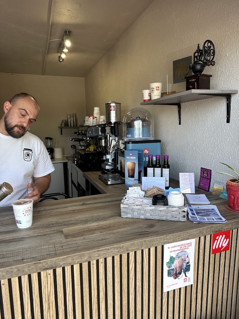 Latte Y Sol — Ambiente