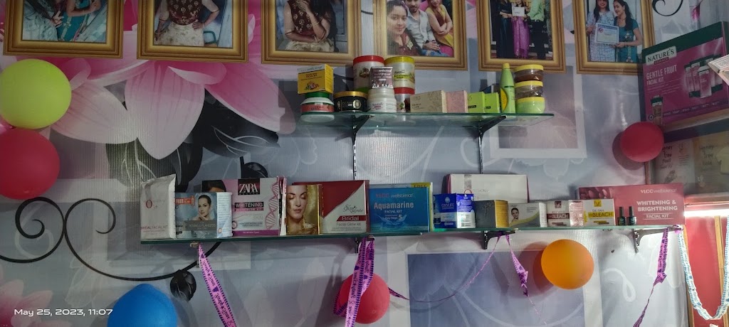 Laxmi Beauty Parlour And Ladies Tailor