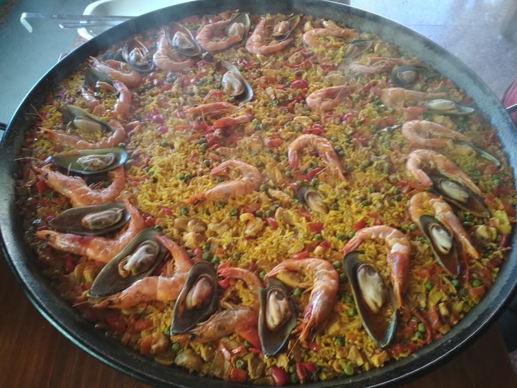 Restaurante Casa Melo — Comida y bebida
