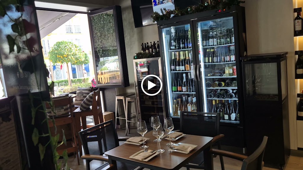 La Tizona Vinoteca — Ambiente