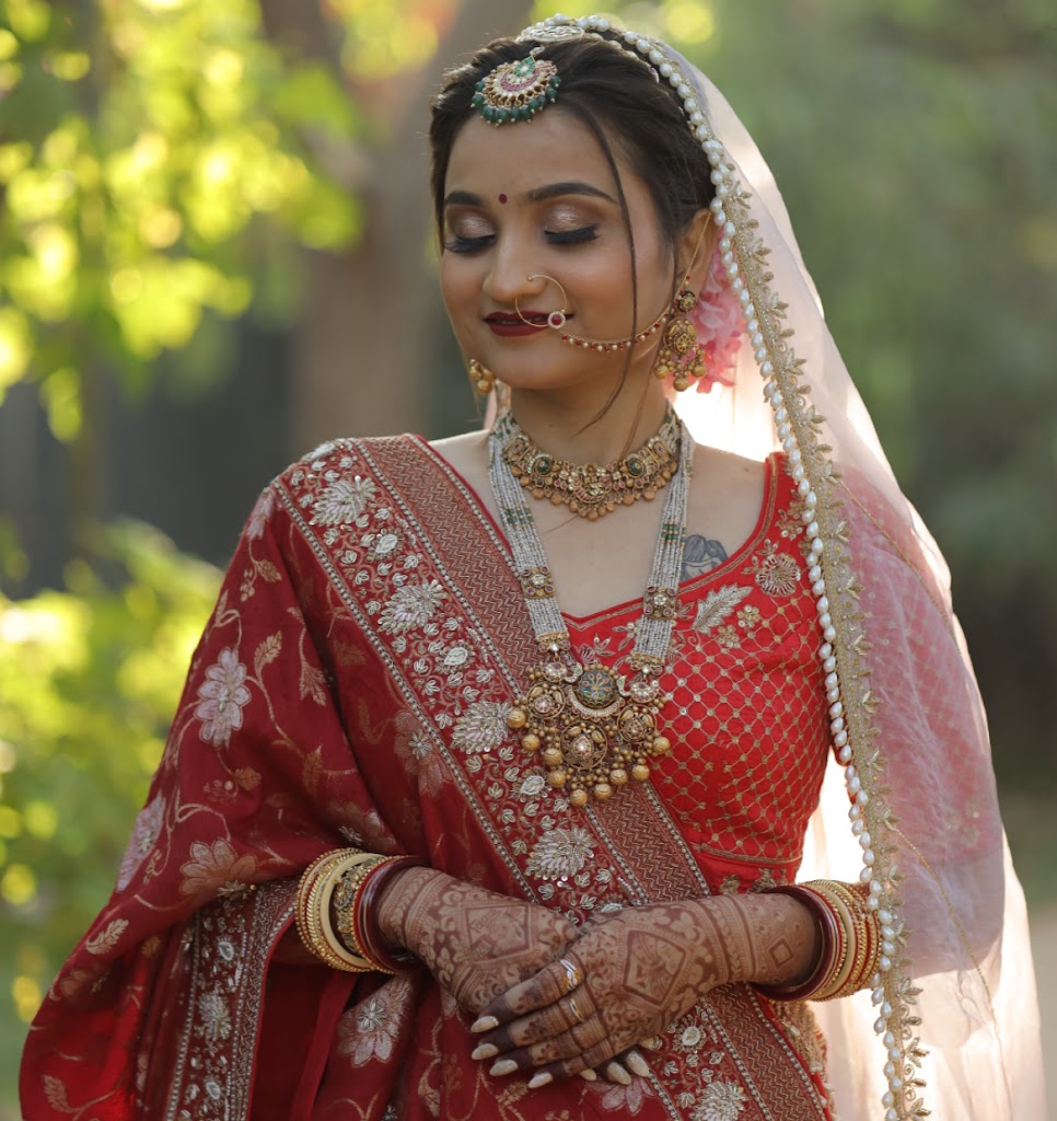 Dayna Beauty Care The Best Skincare Hair Care Bridal Makeup Salon Services In Sanand