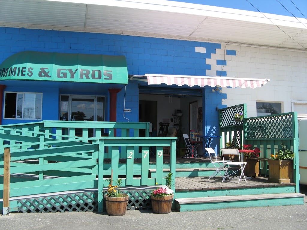 Yummies & Gyros Greek Restaurant in Courtenay