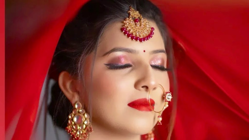 Glamup By Sayale Makeup Hair Artist Sayale Gandhi Ahmednagar