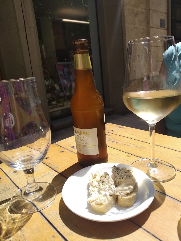 Cafe Lord Byron — Comida y bebida