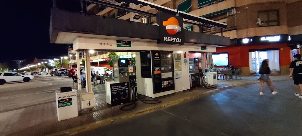 Estacion de Servicio Repsol — Estacion de servicio