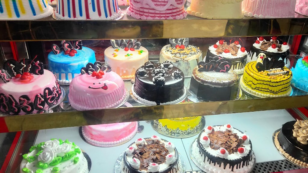 Riya Bakery And Cake House