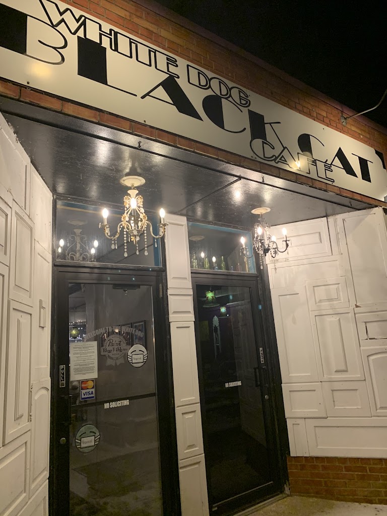  White Dog, Local Green Bay Eatery