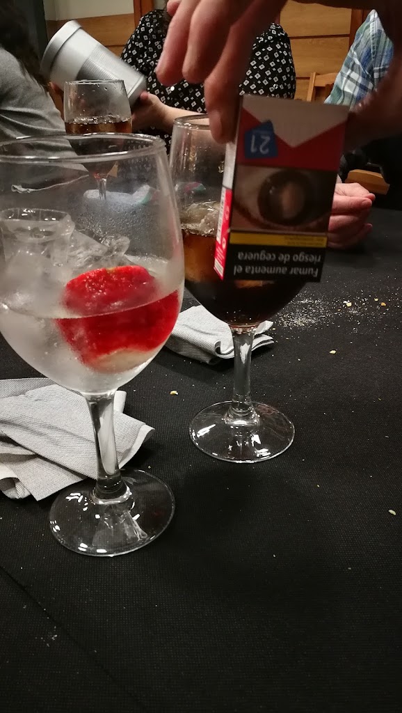 Restaurante Alkarregaz Txokoa — Comida y bebida