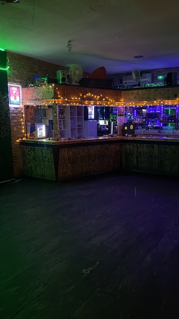 Bar Tierra Media — Ambiente