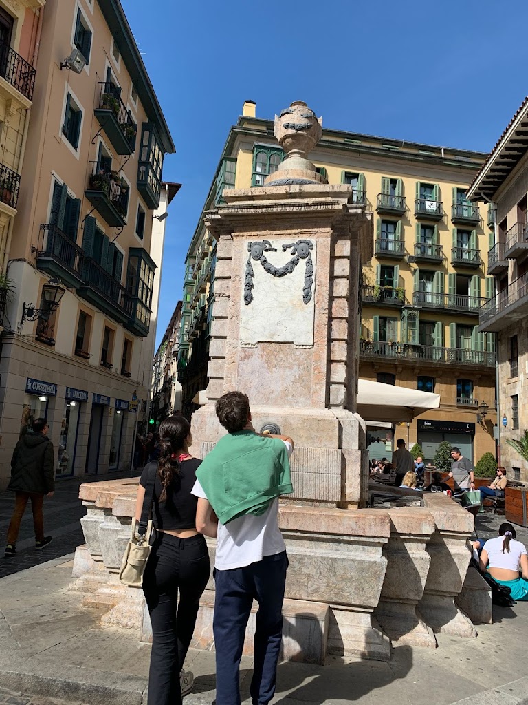 VisitEscape Bilbao - Street Escape para descubrir el Casco Viejo con un Misterio a resolver