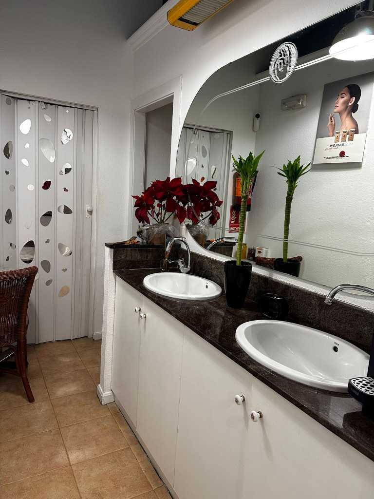 Alquimista de la Bellesa — Interior