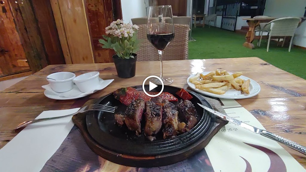 Restaurante Grill La Casa Vieja — Videos