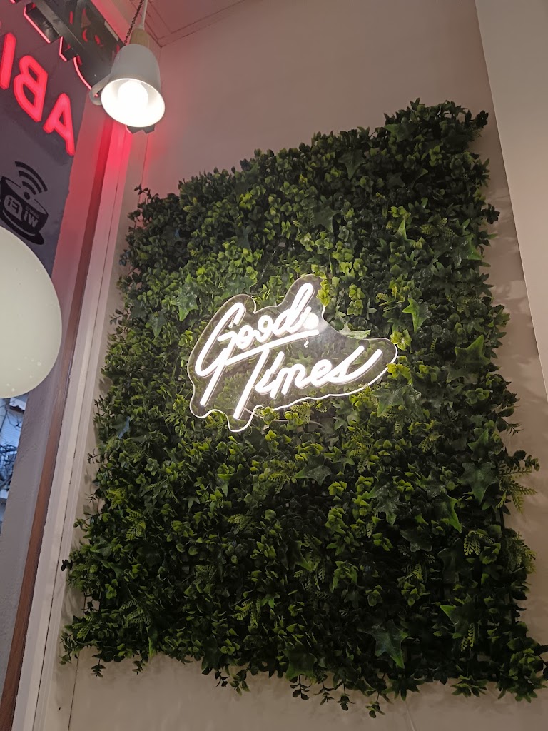 Amore's Cafe & Waffles — Mas recientes