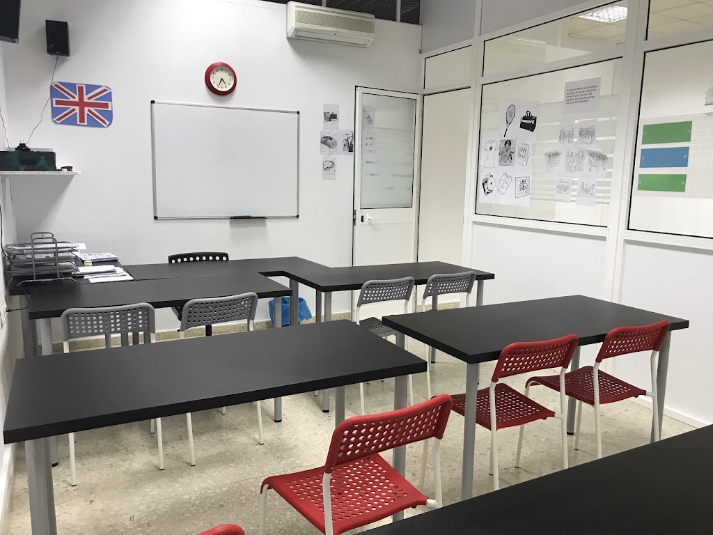 ELLIE Q LANGUAGE SCHOOL — Del propietario