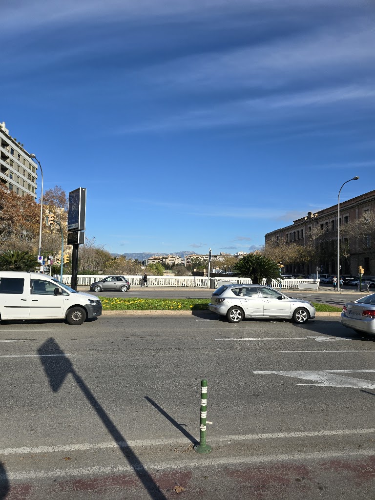 Universitat de les Illes Balears - Sa Riera — Estacionamiento