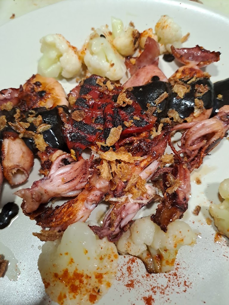 LA DEVESA ARROCERIA Y TAPERIA — Comida y bebida