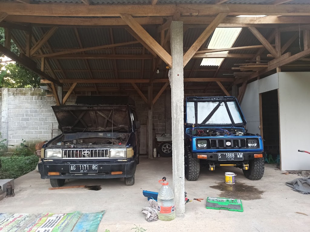Bengkel Mobil Pak Adi