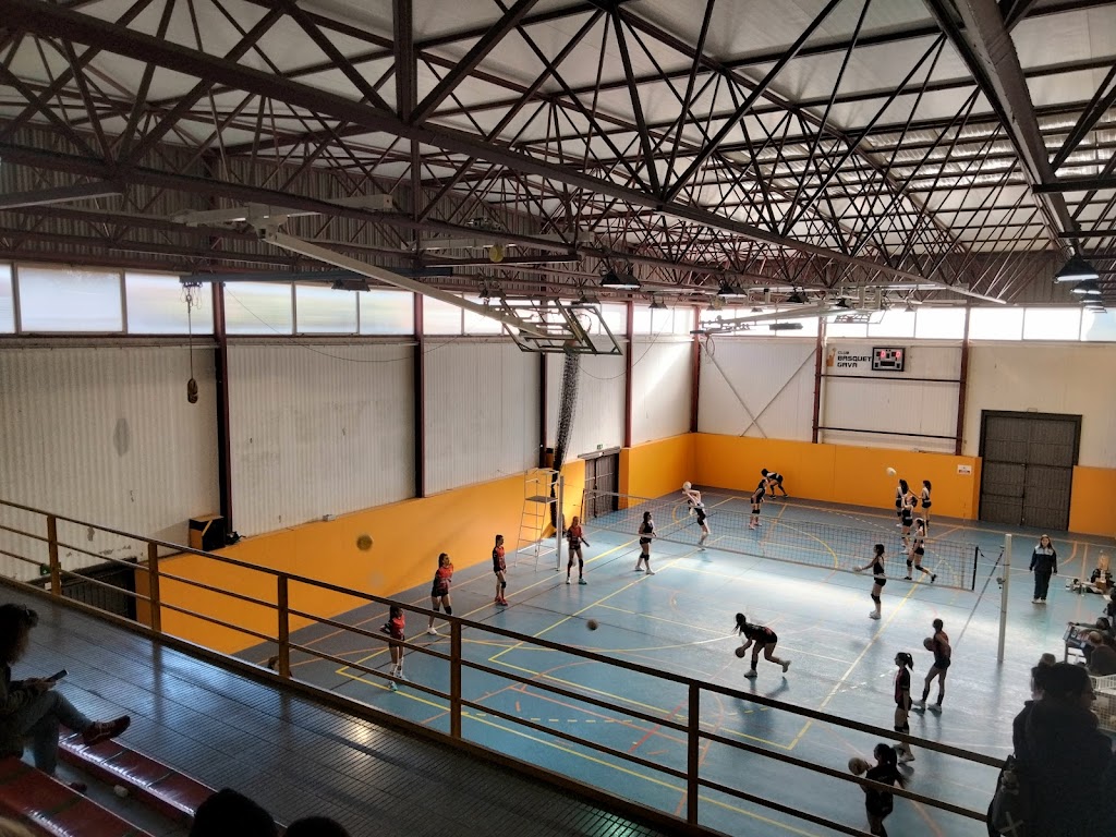 Piscina Municipal De Can Tintorer