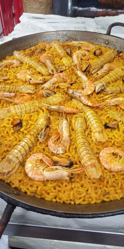 Asador De Alboraia — Comida y bebida
