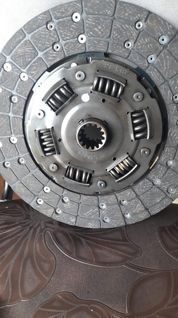 Bengkel Mobil Dua Bersaudara
