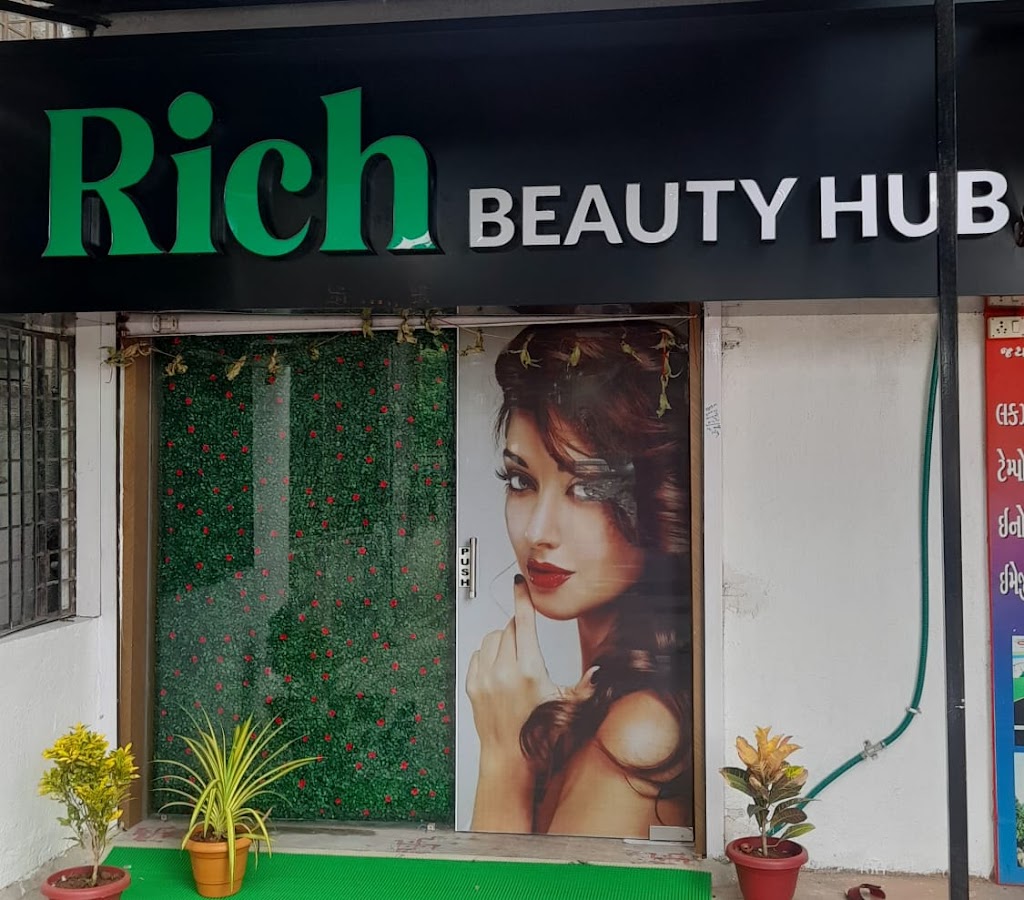 Rich Beauty Hub