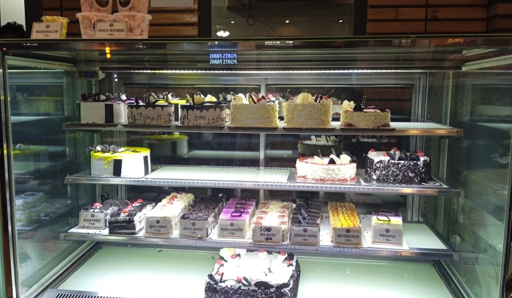 La Creme Bakery Cafe