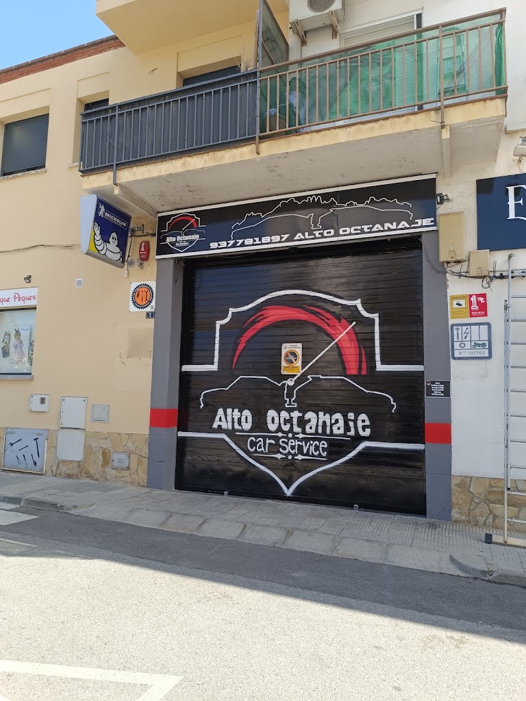 Alto Octanaje — Exterior