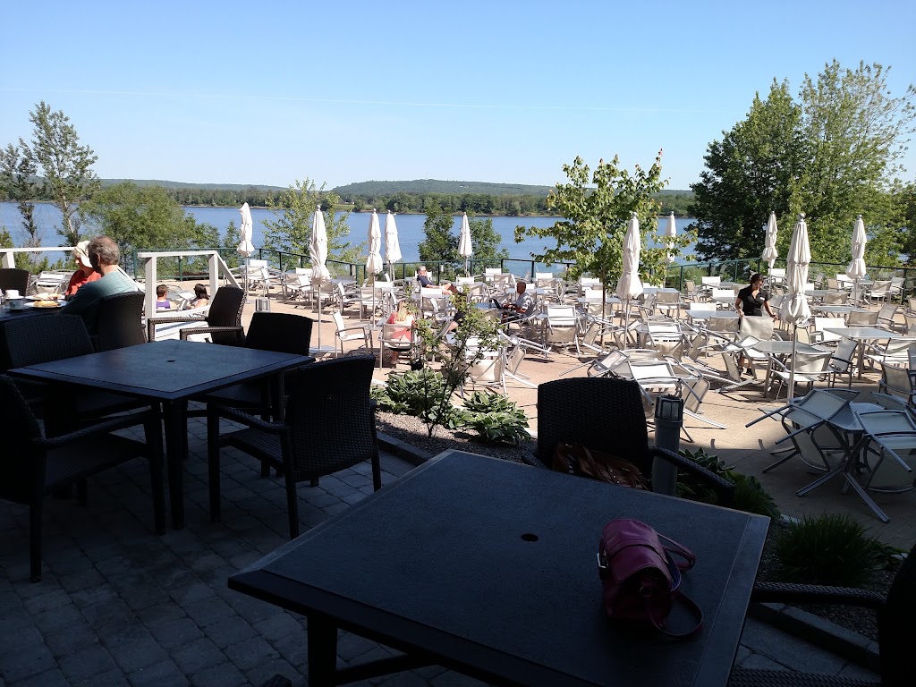 The Dip Pool Bar & Grill in Fredericton