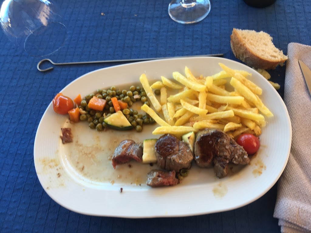 Restaurante Avoengo — Comida y bebida