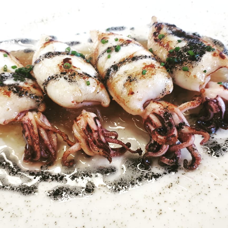 Restaurante Atlantida — Comida y bebida