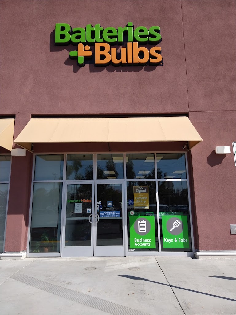 Car battery store in Santa Ana