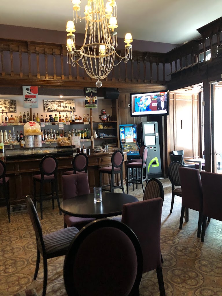 El Canton de Bailen — Ambiente