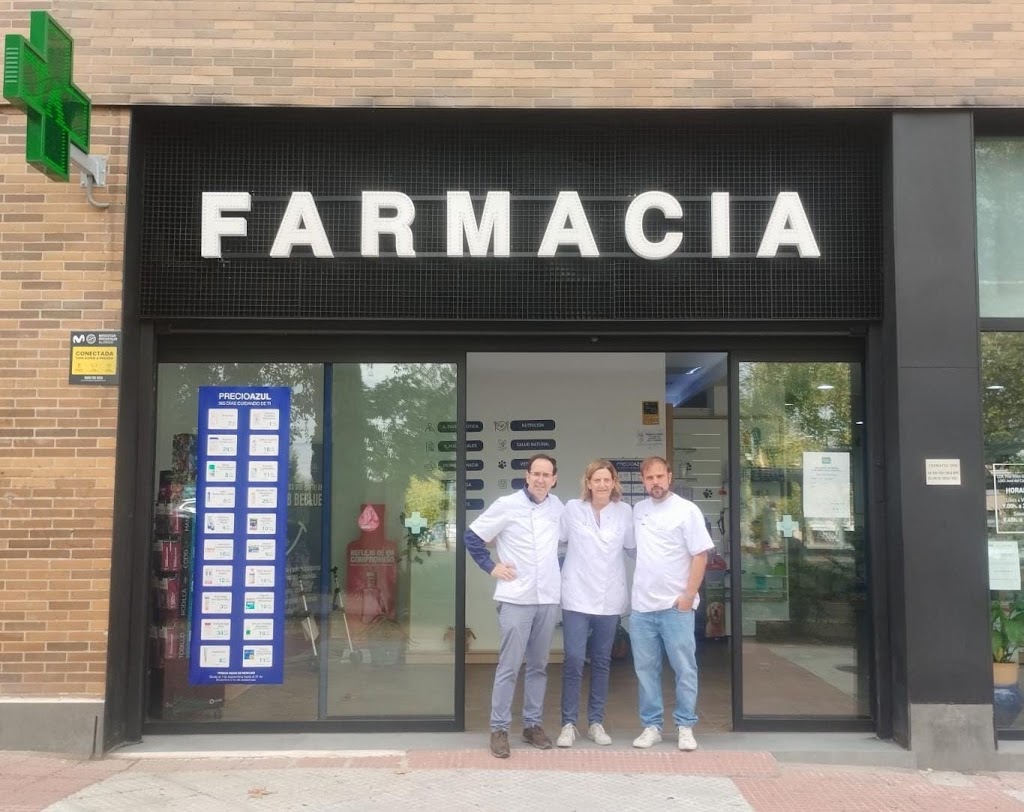 Farmacia Velez-Castillo — Del propietario