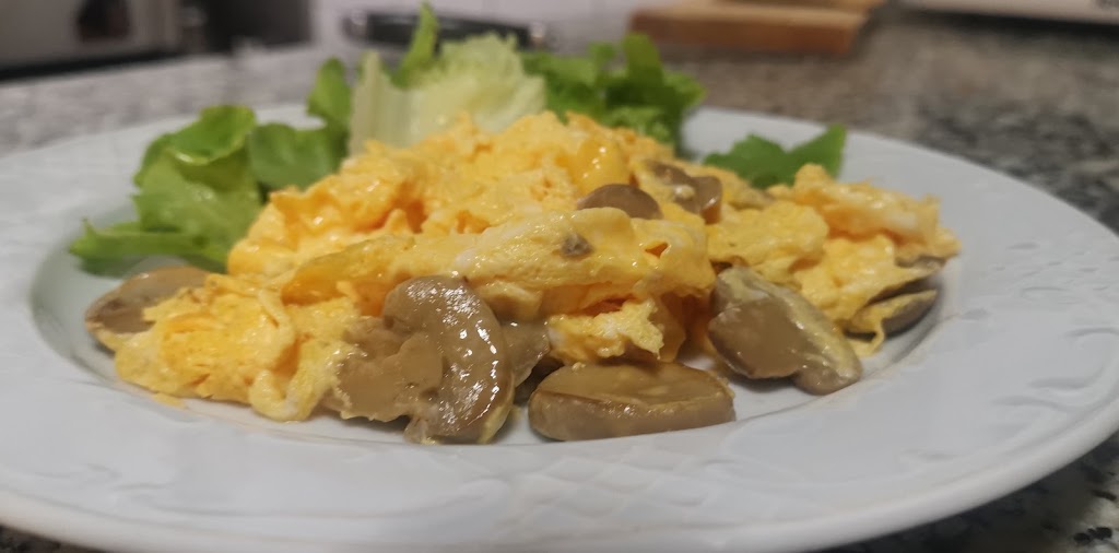 Cafeteria Yesica — Comida y bebida