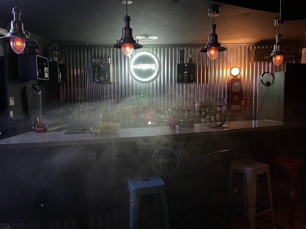 Milenio Music Bar — Ambiente
