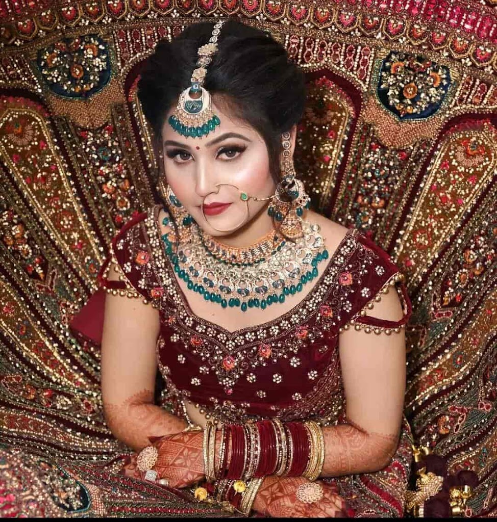 Ashmi Beauty Parlour